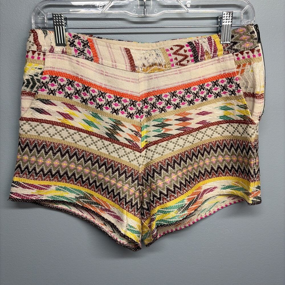 Quinn - Junior Shorts Size Medium - Colorful/Woven/Pockets